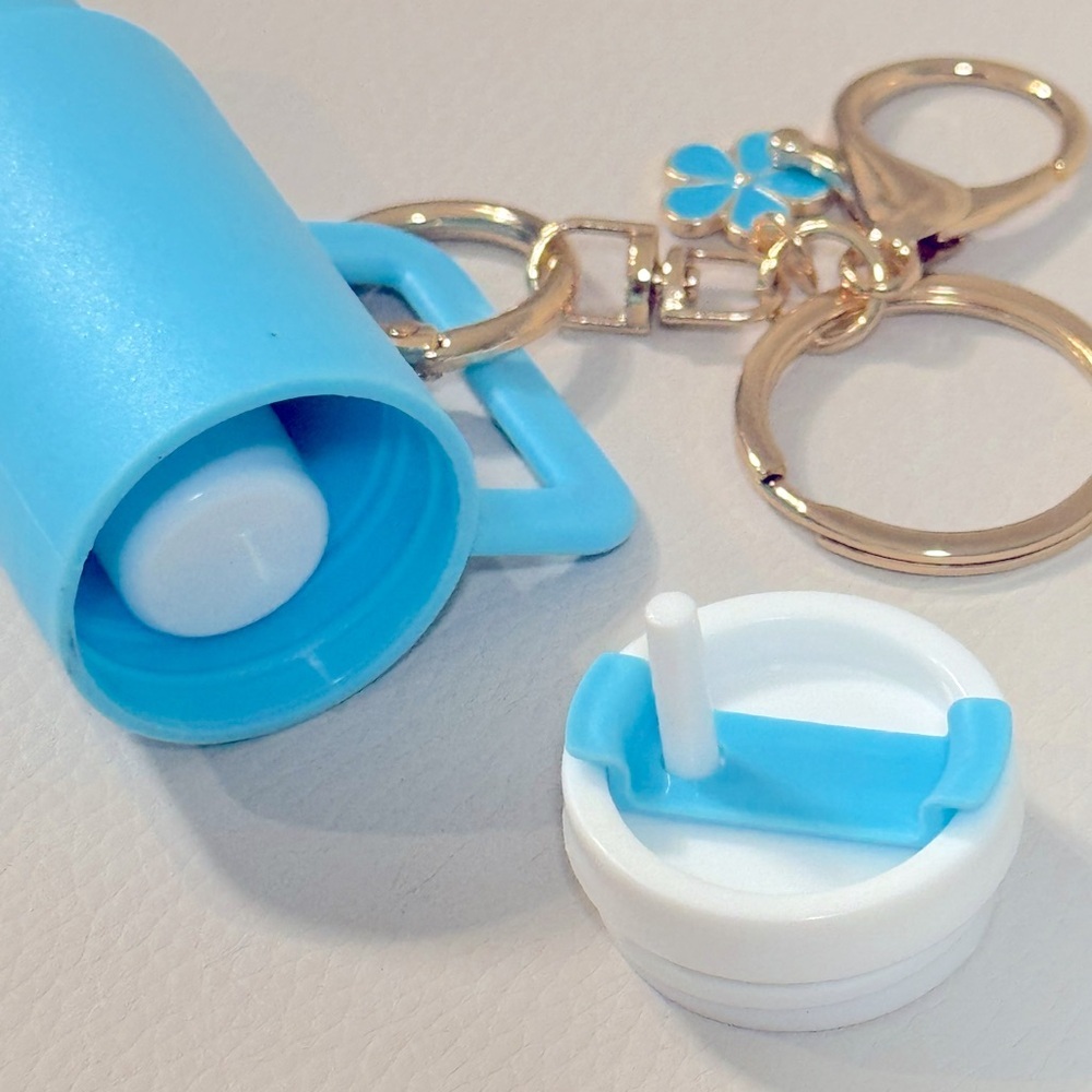 Tiffany blue mini “Stanley” tumbler bag charm/keychain - Picture 4 of 6